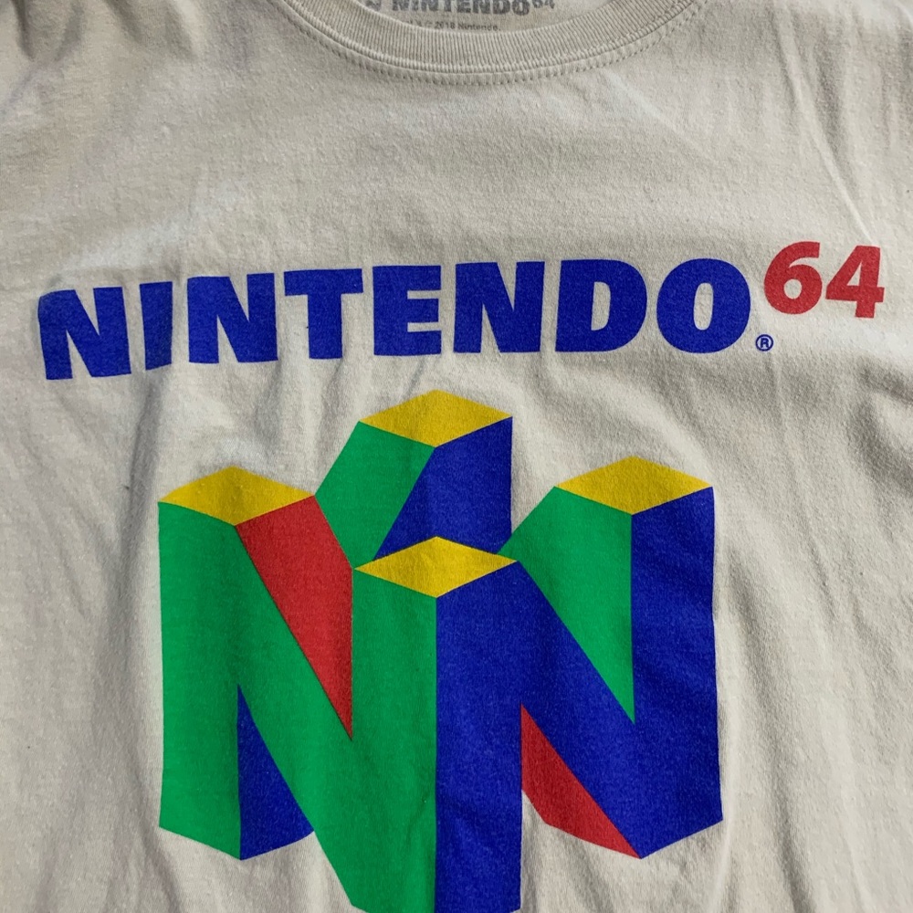 Nintendo T - Picture 3 of 3